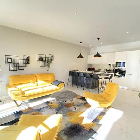 Apartment 3 Bedrooms 3 Bath Bivouac 2 Min Palais Cannes